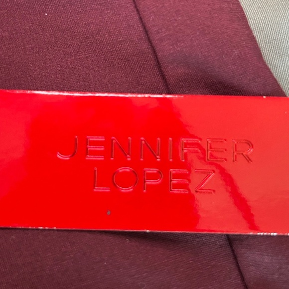 NWT Jennifer Lopez Woman’s Small Maroon Pencil Skirt With Zipper Details - Picture 7 of 7